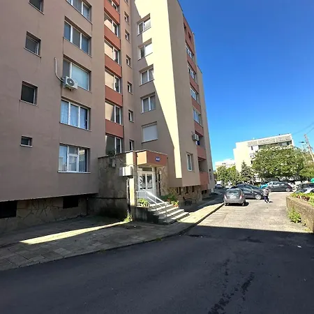 Daire Avenue - Center Kŭrdzhali