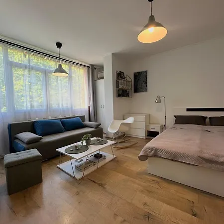 Avenue - Center Daire *